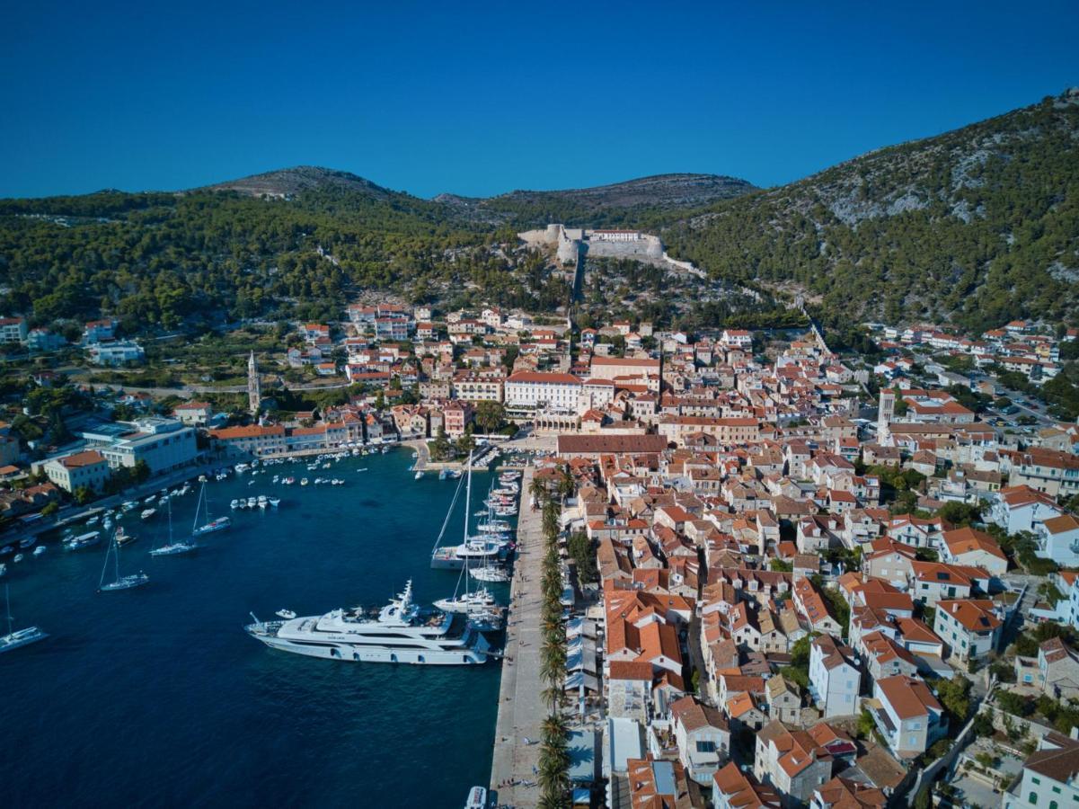 Sunrise Apartment Hvar Hvar Town Eksteriør bilde